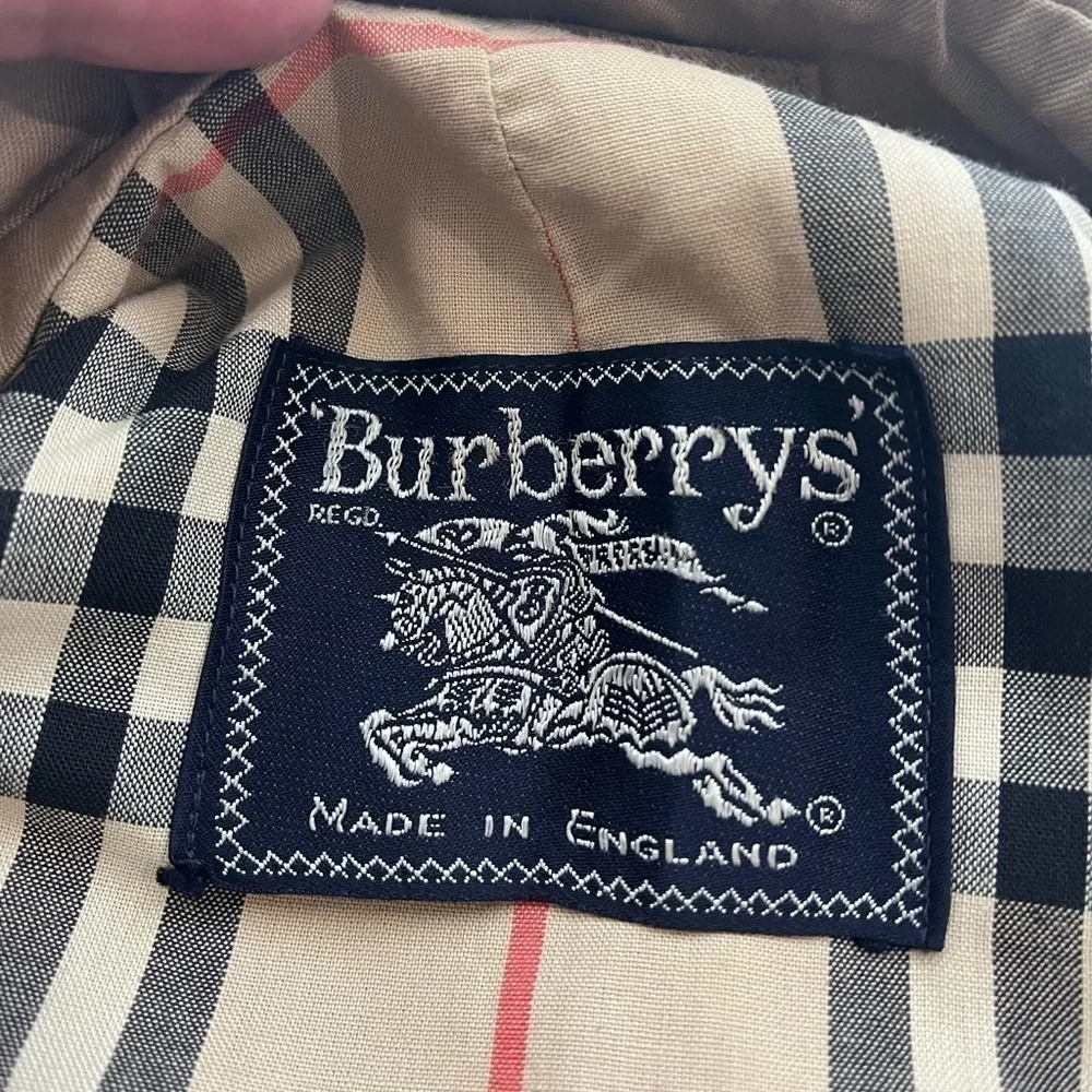 BURBERRYS LONG TRENCH COAT - Picture 3 of 14